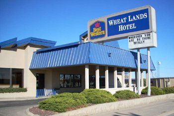 Sunflower Inn & Suites - Garden City Exterior photo